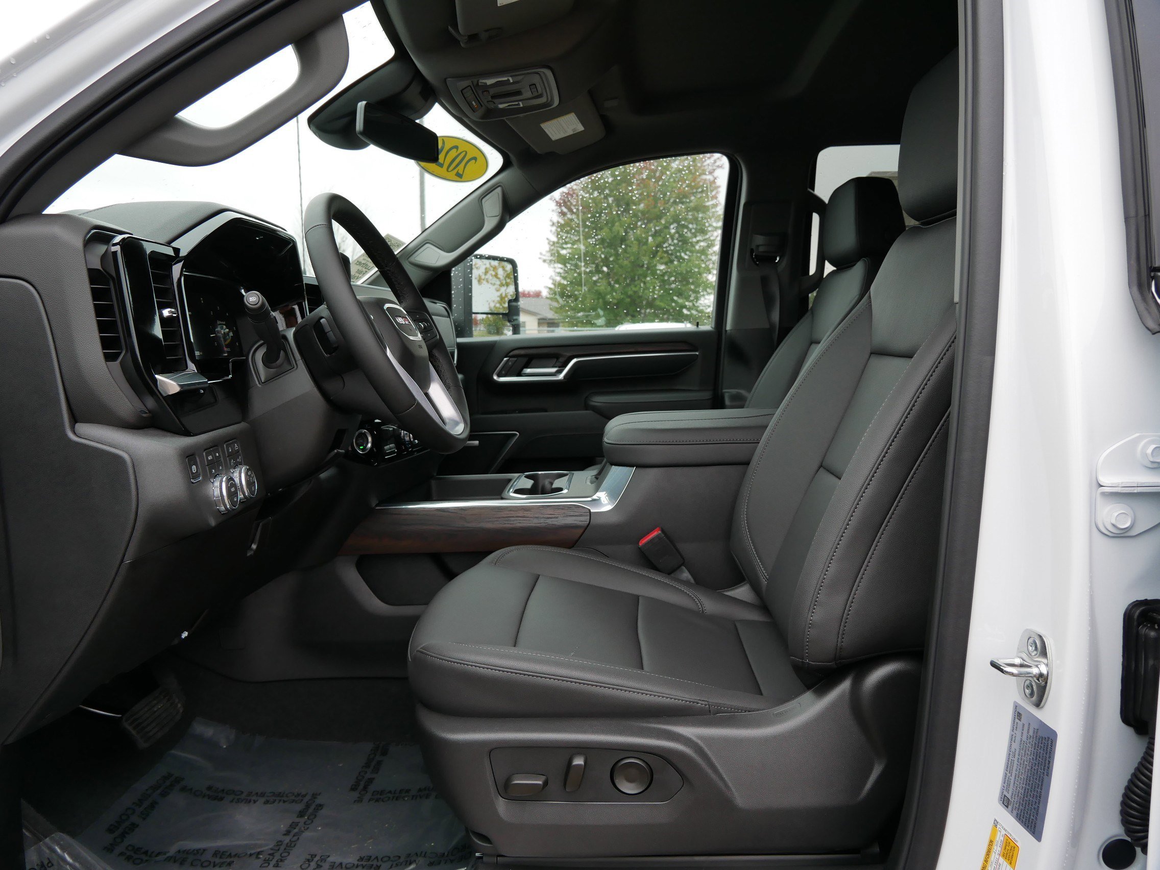 New 2026 GMC Sierra 2500 SLT w/ SLT Premium Package image 11