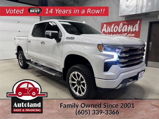 Used 2025 Chevrolet Silverado 1500 High Country w/ Technology Package AWD/4WD image 1