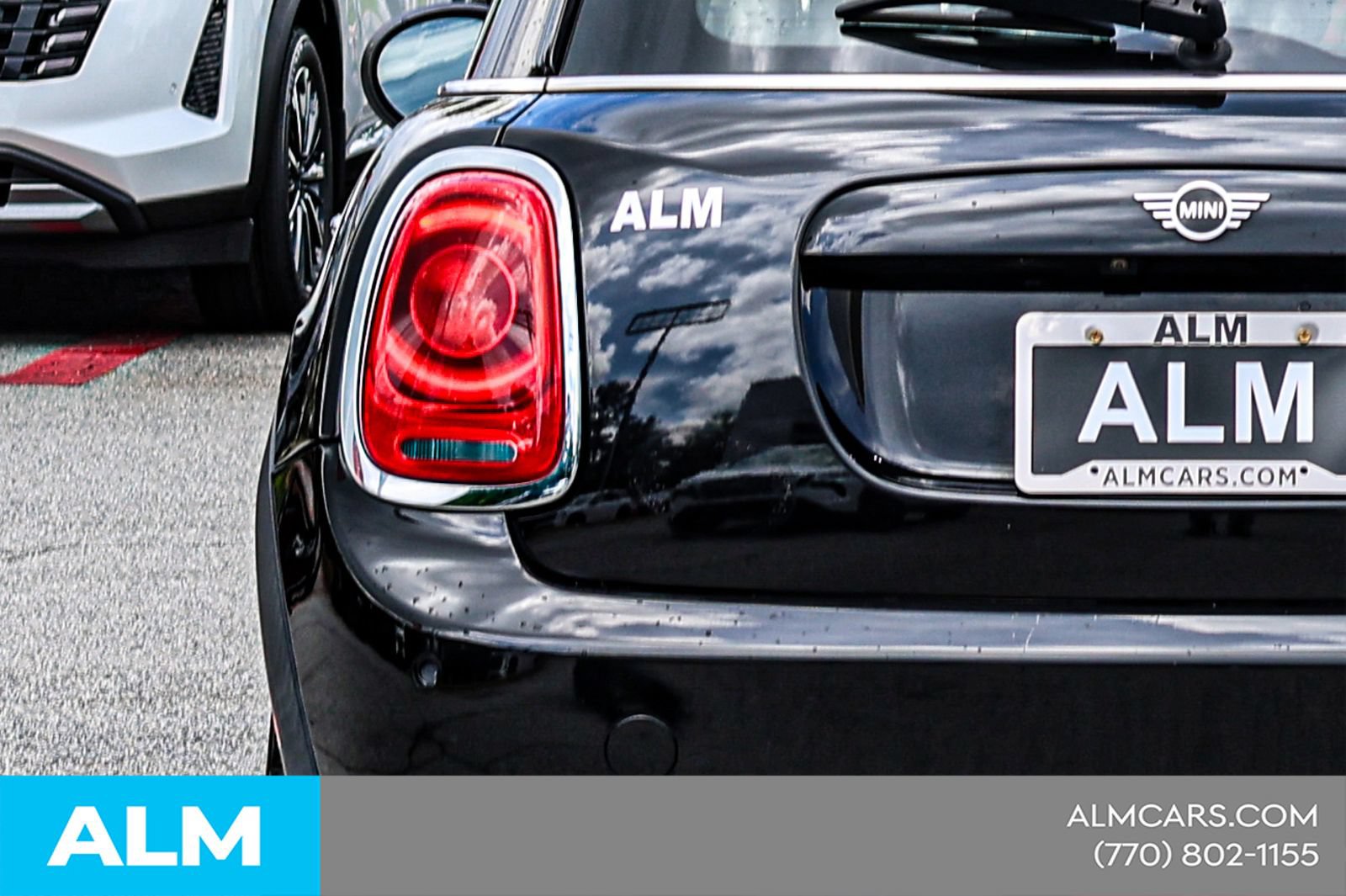 Used 2019 MINI Cooper 4-Door Hardtop FWD image 13