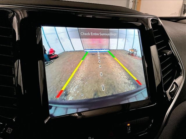Used 2019 Jeep Cherokee Limited w/ Technology Group AWD/4WD image 21