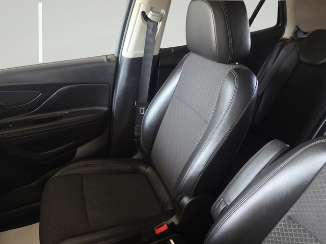 Used 2019 Buick Encore Sport Touring AWD/4WD image 22