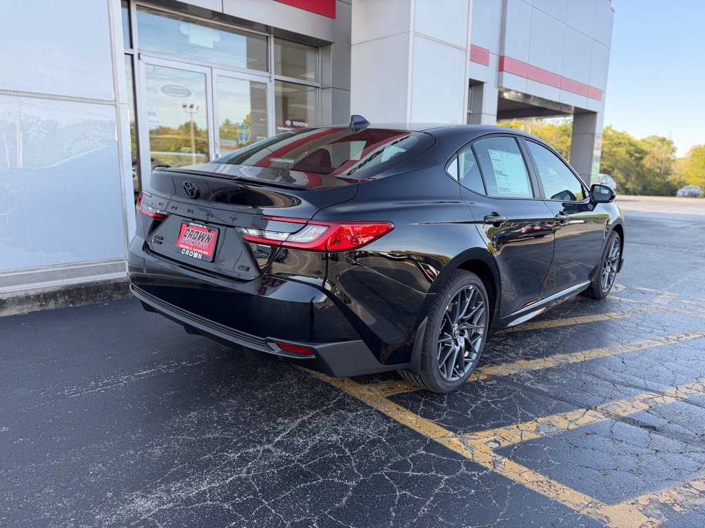New 2026 Toyota Camry SE AWD/4WD image 5