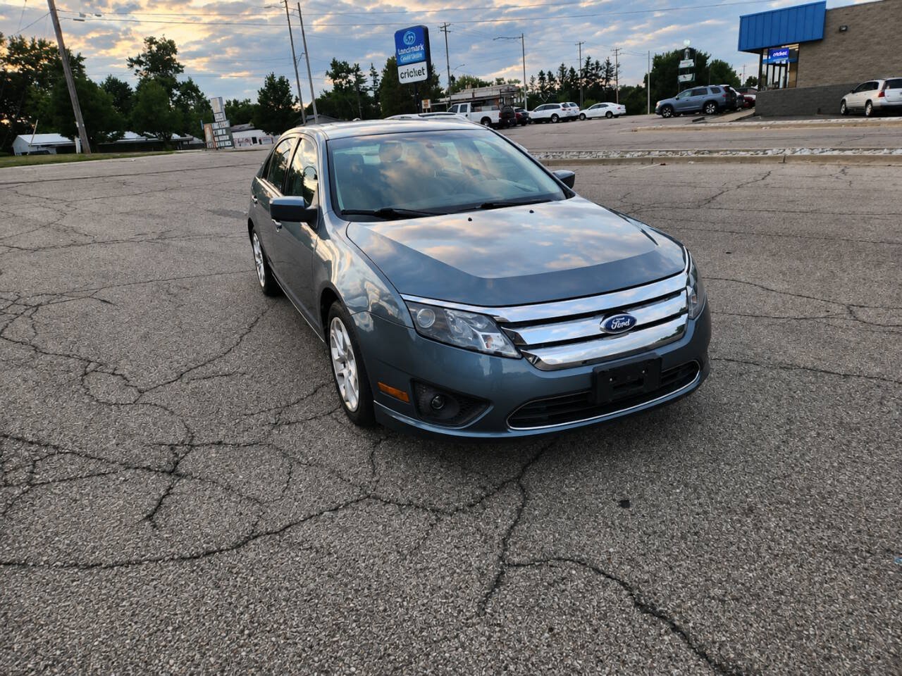 Used 2011 Ford Fusion SE w/ 202A Rapid Spec Order Code FWD image 2