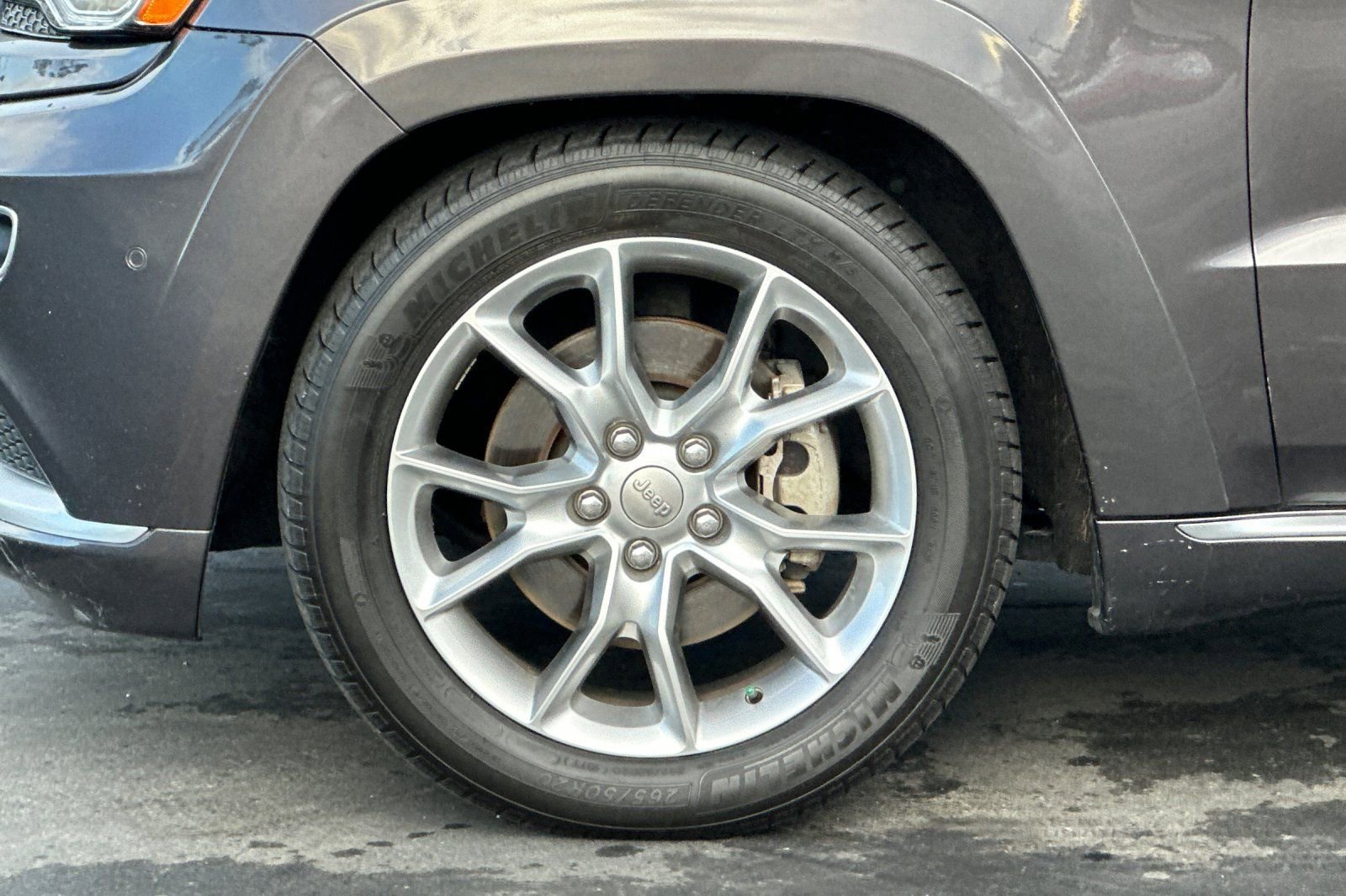 Used 2015 Jeep Grand Cherokee Summit w/ Platinum Series Group image 31