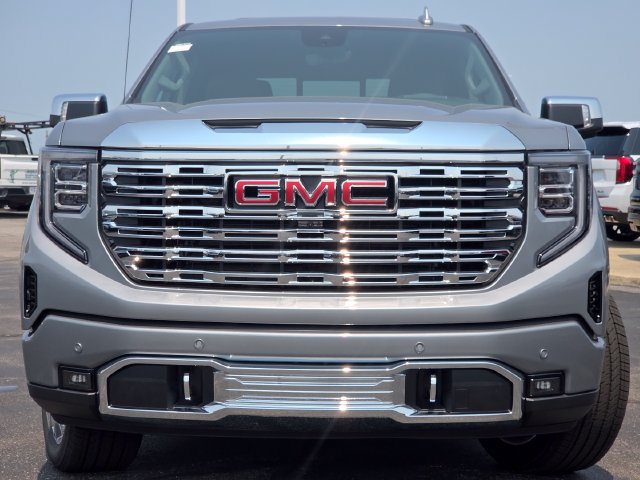 New 2026 GMC Sierra 1500 Denali w/ Denali Reserve Package AWD/4WD image 13