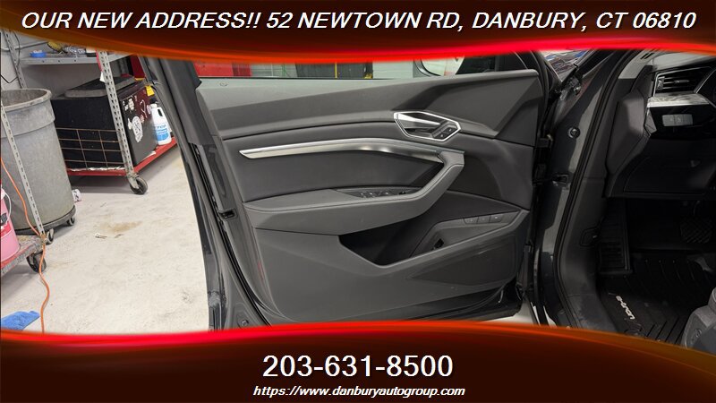 Used 2021 Audi e-tron Premium w/ Convenience Plus Package AWD/4WD image 13