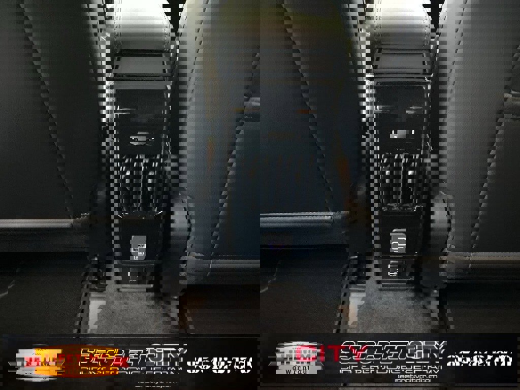 New 2026 Jeep Compass Latitude image 26