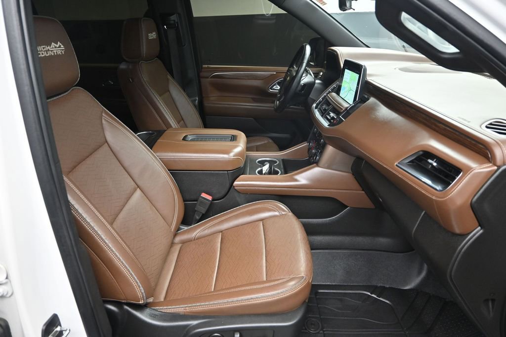 Used 2023 Chevrolet Suburban High Country w/ Premium Package 2 AWD/4WD image 41