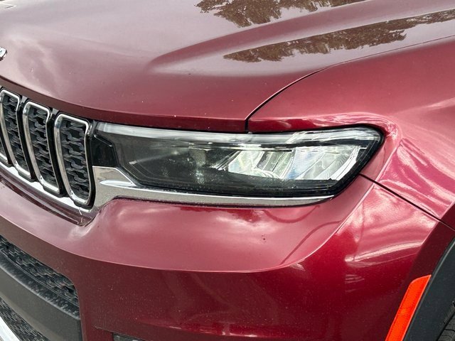 Used 2022 Jeep Grand Cherokee L Limited image 11