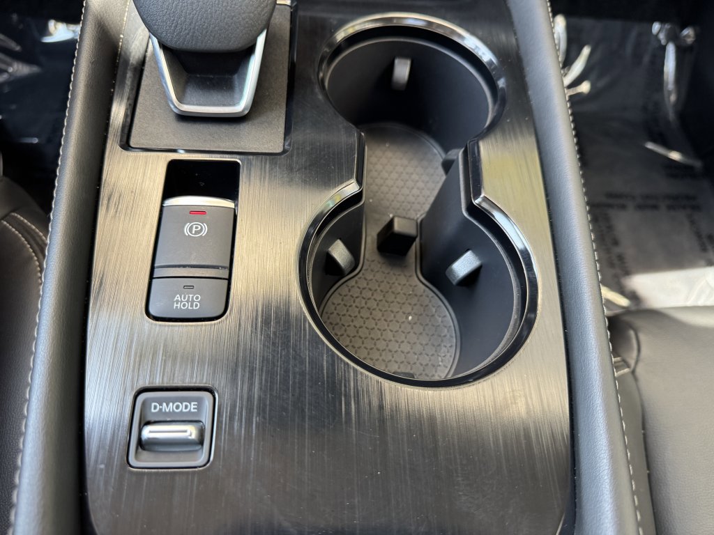 Used 2023 Nissan Rogue SL w/ SL Premium Package image 22