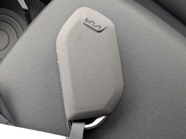 New 2026 Kia K4 GT-Line FWD image 31