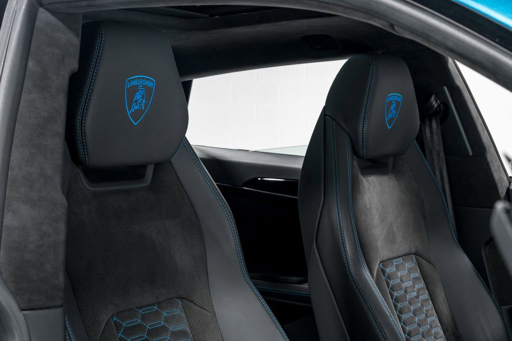 Used 2023 Lamborghini Urus S image 40