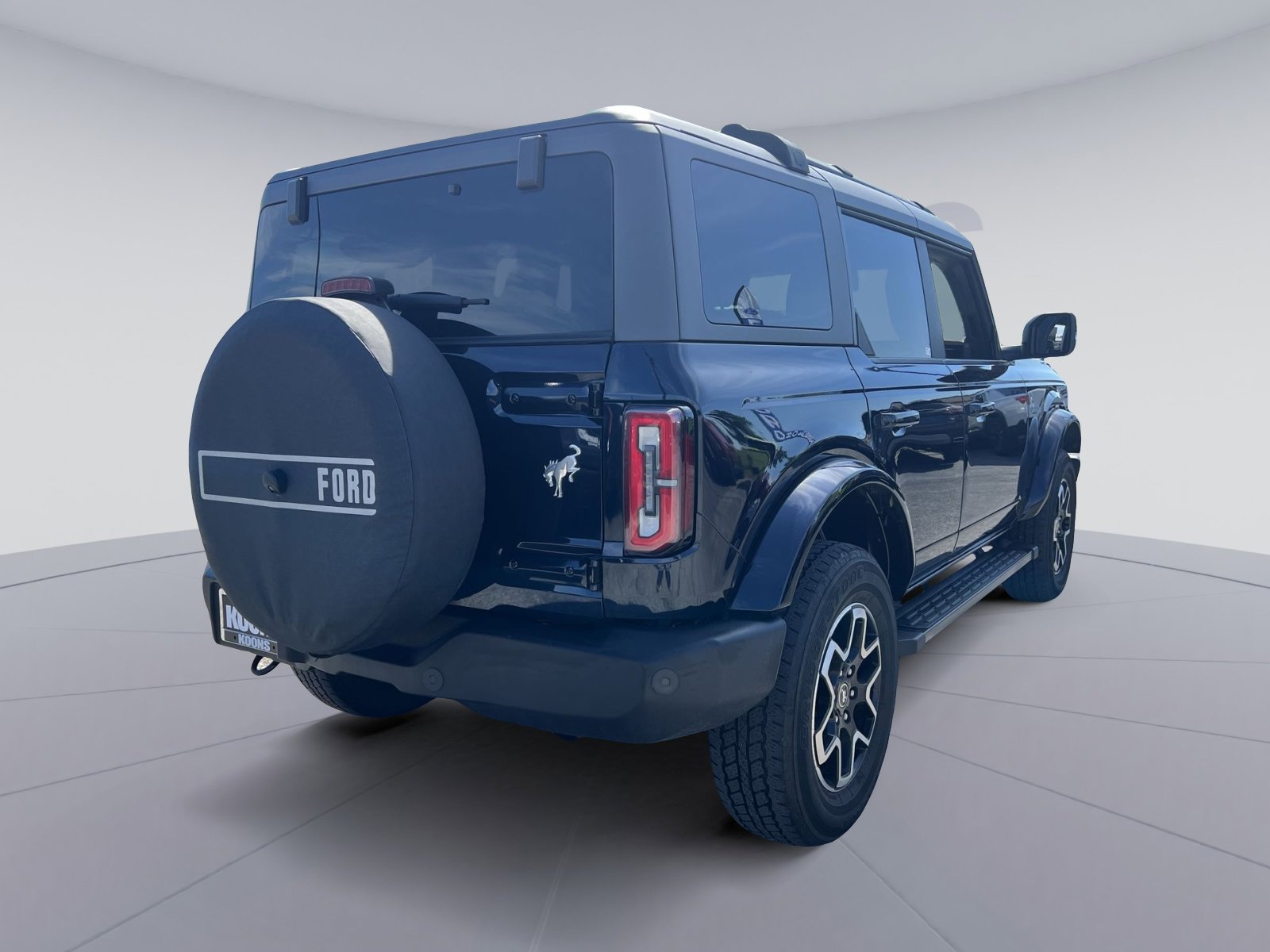Used 2021 Ford Bronco Outer Banks AWD/4WD image 16