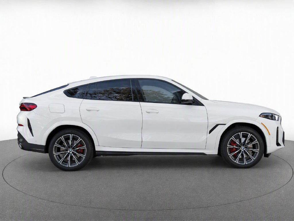 Used 2024 BMW X6 xDrive40i w/ Premium Package AWD/4WD image 7