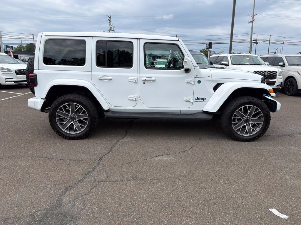 Used 2024 Jeep Wrangler High Altitude AWD/4WD image 8