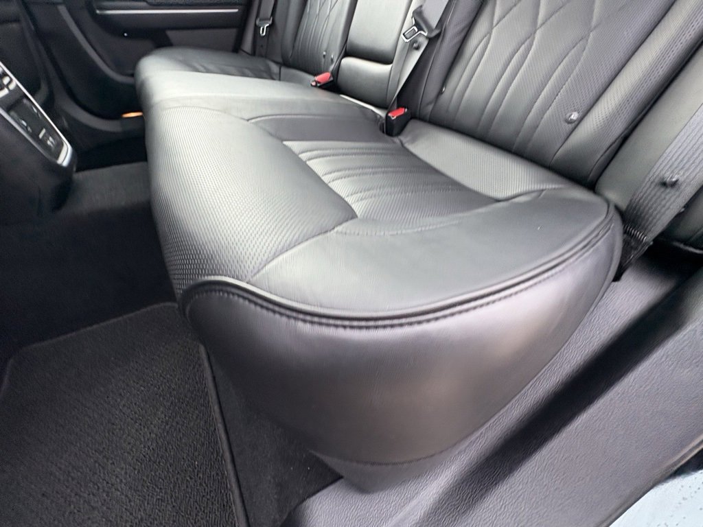 Used 2019 Chrysler 300 C w/ Sun, Sound & Nav Package image 27