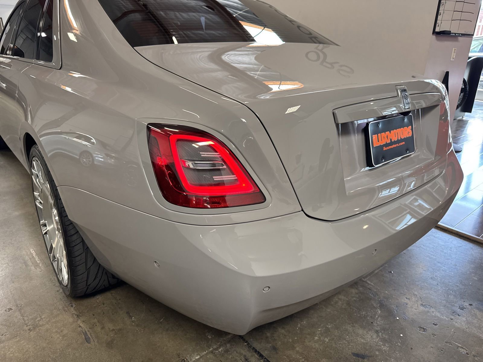 Used 2022 Rolls-Royce Ghost w/ Ghost Package AWD/4WD image 9