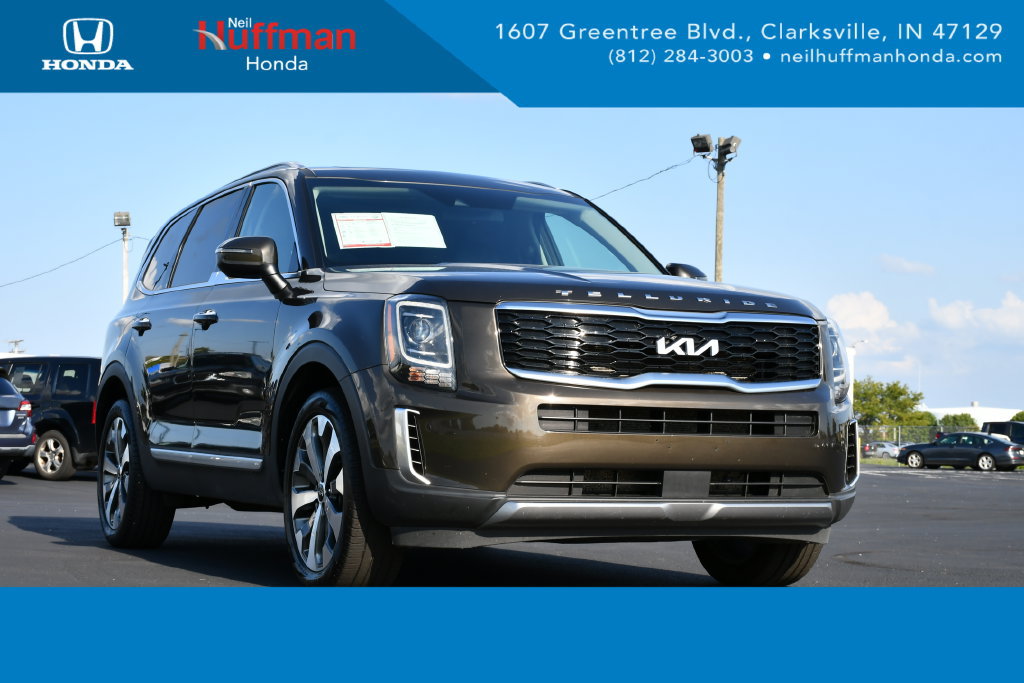 Used 2022 Kia Telluride S AWD/4WD image 1