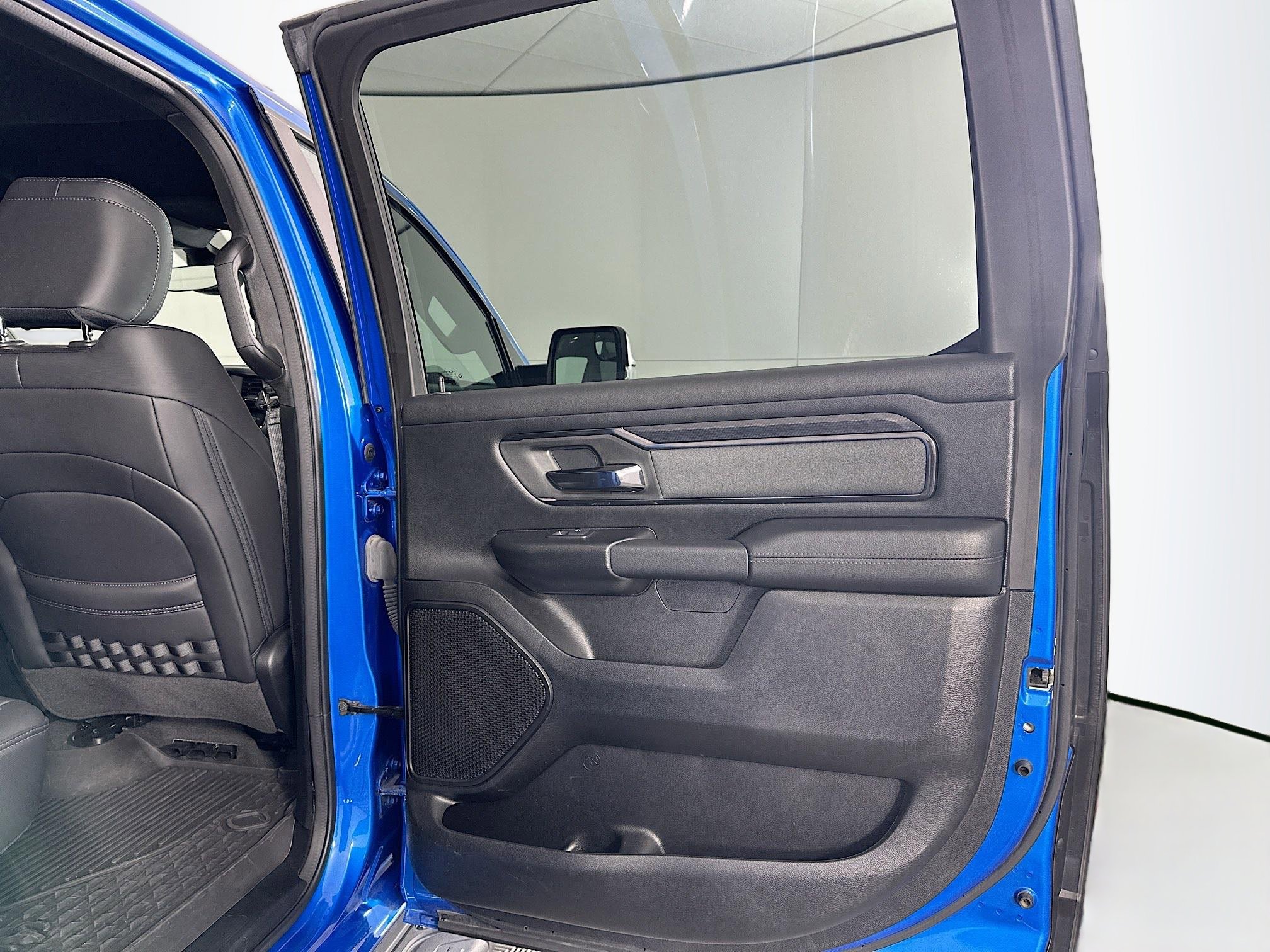 Used 2023 RAM 1500 Big Horn AWD/4WD image 29