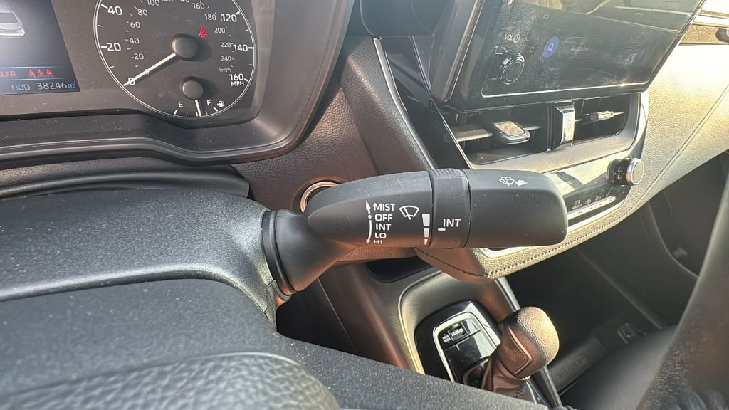 Used 2025 Toyota Corolla SE FWD image 19