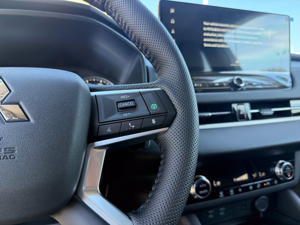 New 2026 Mitsubishi Outlander SE FWD image 23