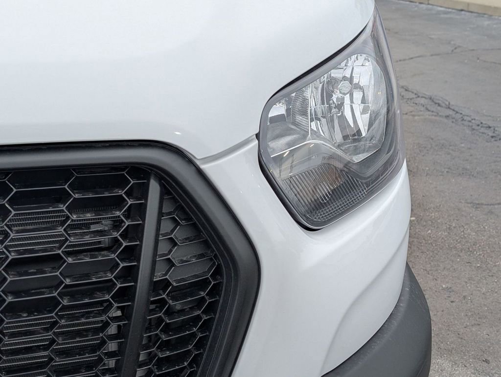 New 2026 Ford Transit 250 148 Medium Roof w/ Load Area Protection Package image 9