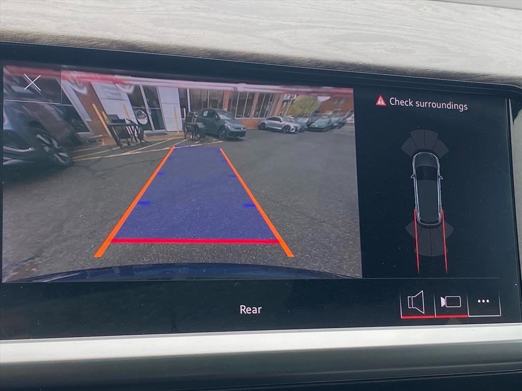 Used 2023 Audi Q4 e-tron Premium image 16