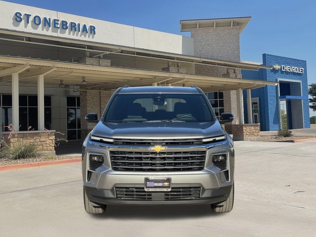 Used 2025 Chevrolet Traverse LT FWD image 9