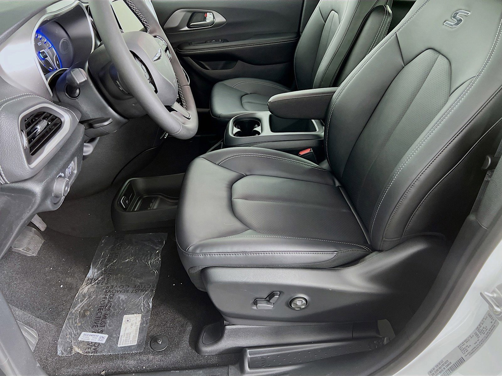 New 2026 Chrysler Pacifica Select FWD image 3