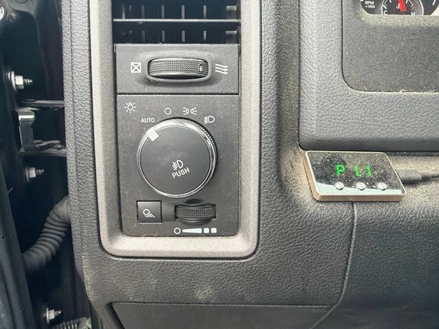 Used 2016 RAM 1500 Express w/ Black Ram 1500 Express Group AWD/4WD image 6