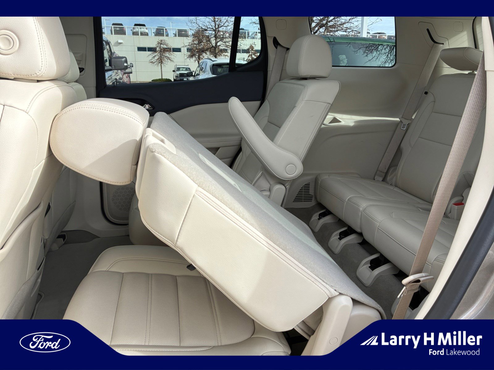 Used 2023 GMC Acadia Denali w/ Denali Ultimate Package image 17