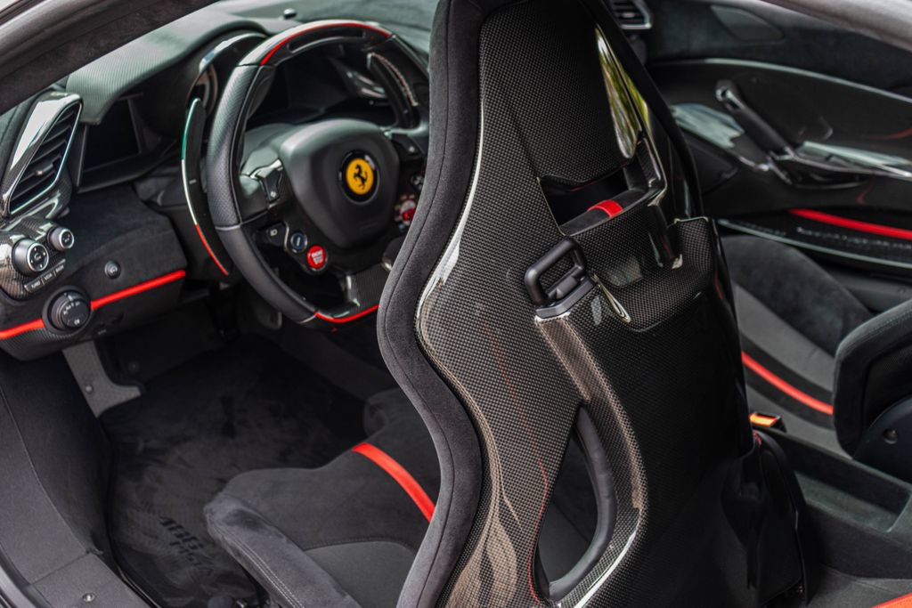 Certified 2019 Ferrari 488 Pista Coupe RWD image 38