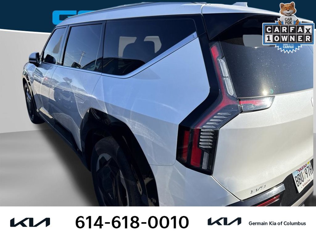 Used 2024 Kia EV9 Land AWD/4WD image 2