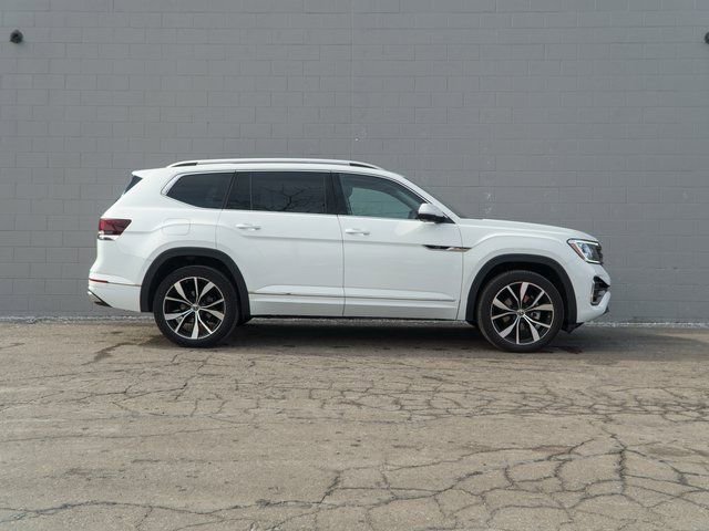 Used 2025 Volkswagen Atlas SEL Premium R-Line image 8