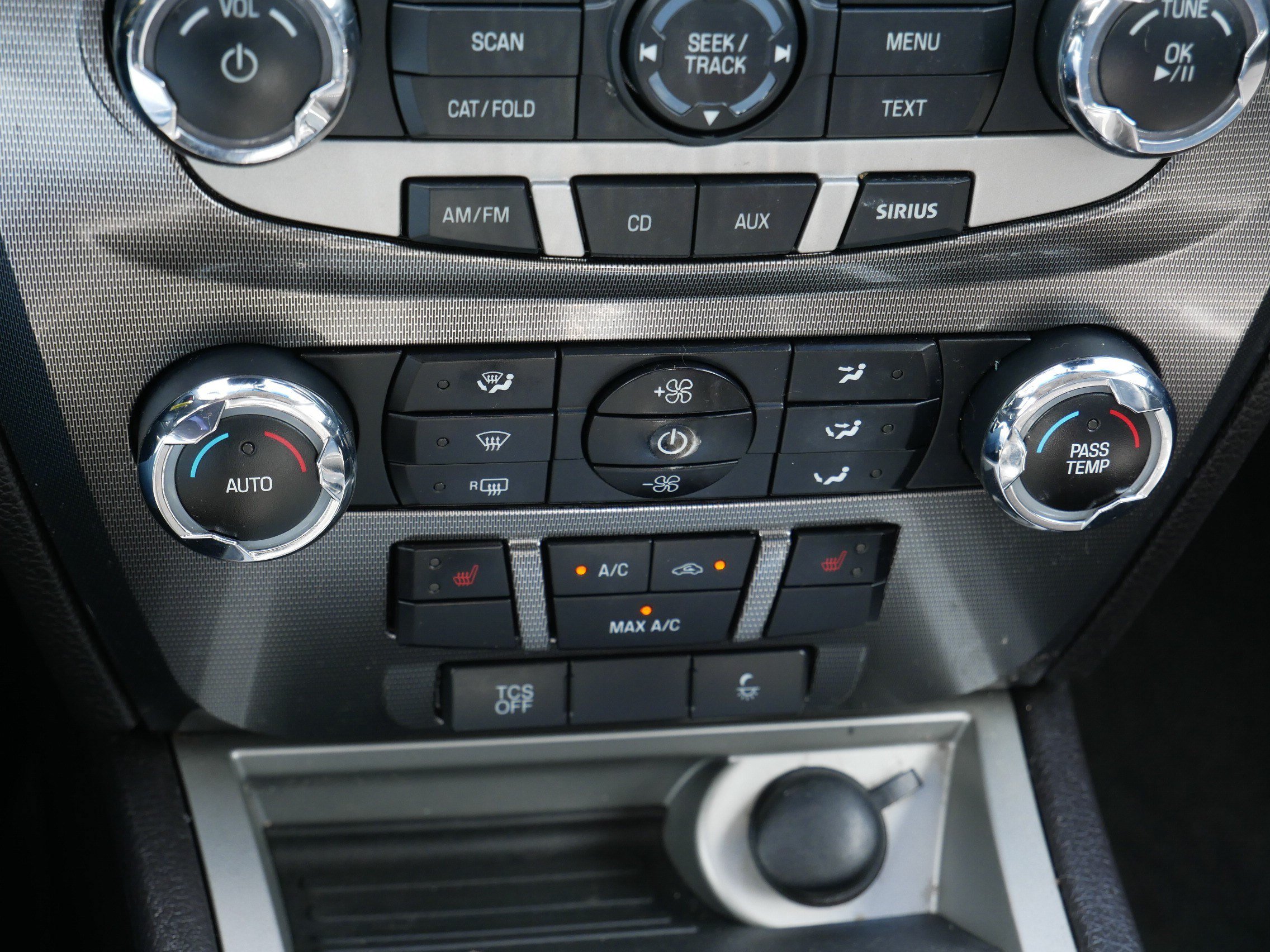 Used 2012 Ford Fusion SEL FWD image 22