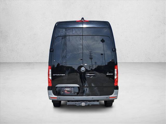 Used 2025 Mercedes-Benz Sprinter 2500 image 6