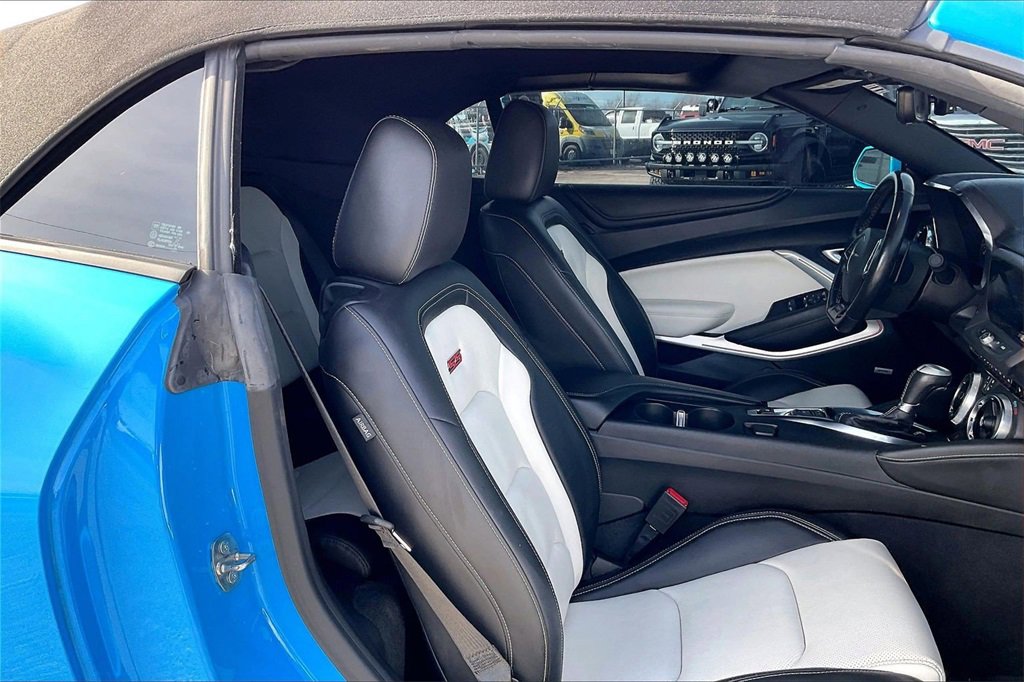 Used 2022 Chevrolet Camaro SS image 28