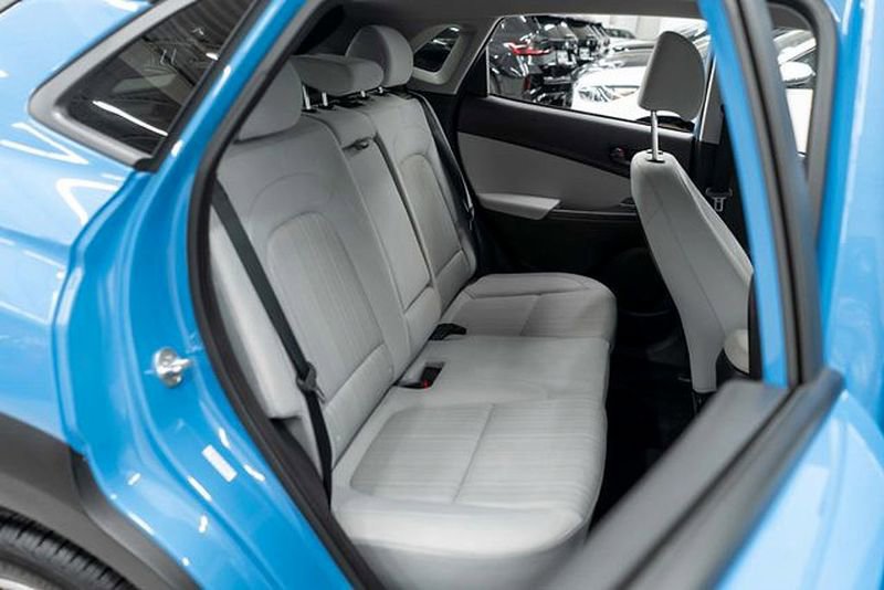 Used 2023 Hyundai Kona SEL image 11