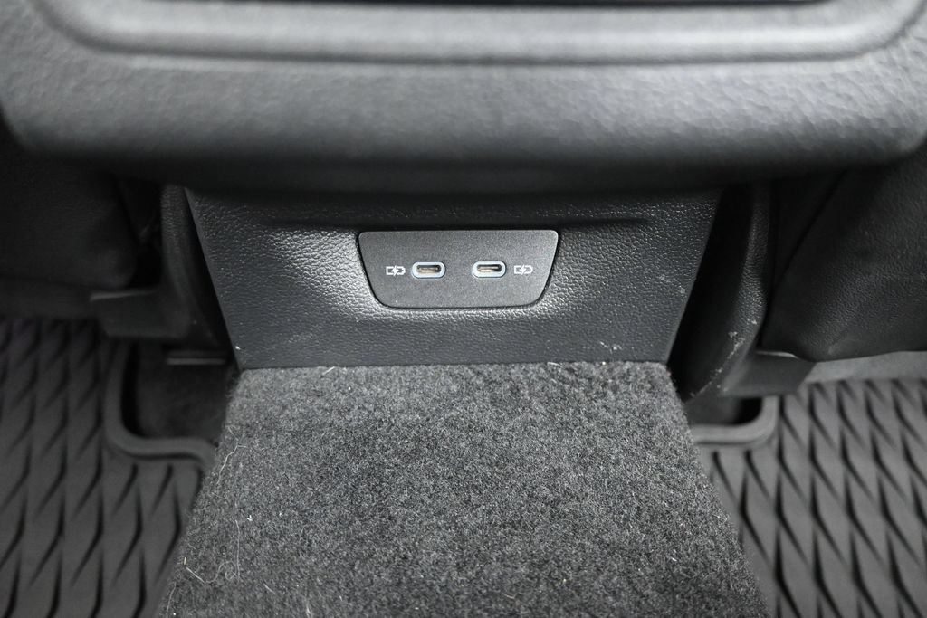 Used 2022 Volkswagen Golf R AWD/4WD image 13