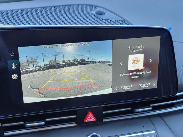 New 2025 Hyundai Elantra SEL FWD image 20