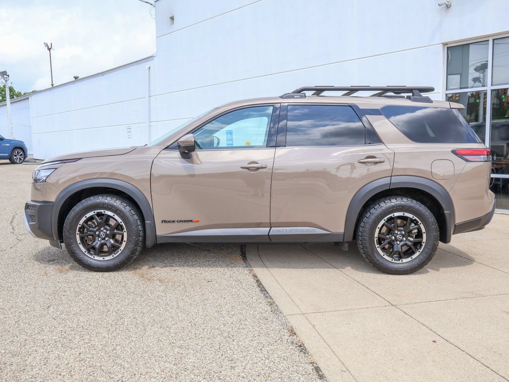 Used 2023 Nissan Pathfinder Rock Creek AWD/4WD image 2