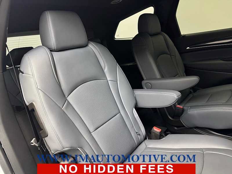 Used 2022 Buick Enclave Essence w/ Experience Buick Package AWD/4WD image 22