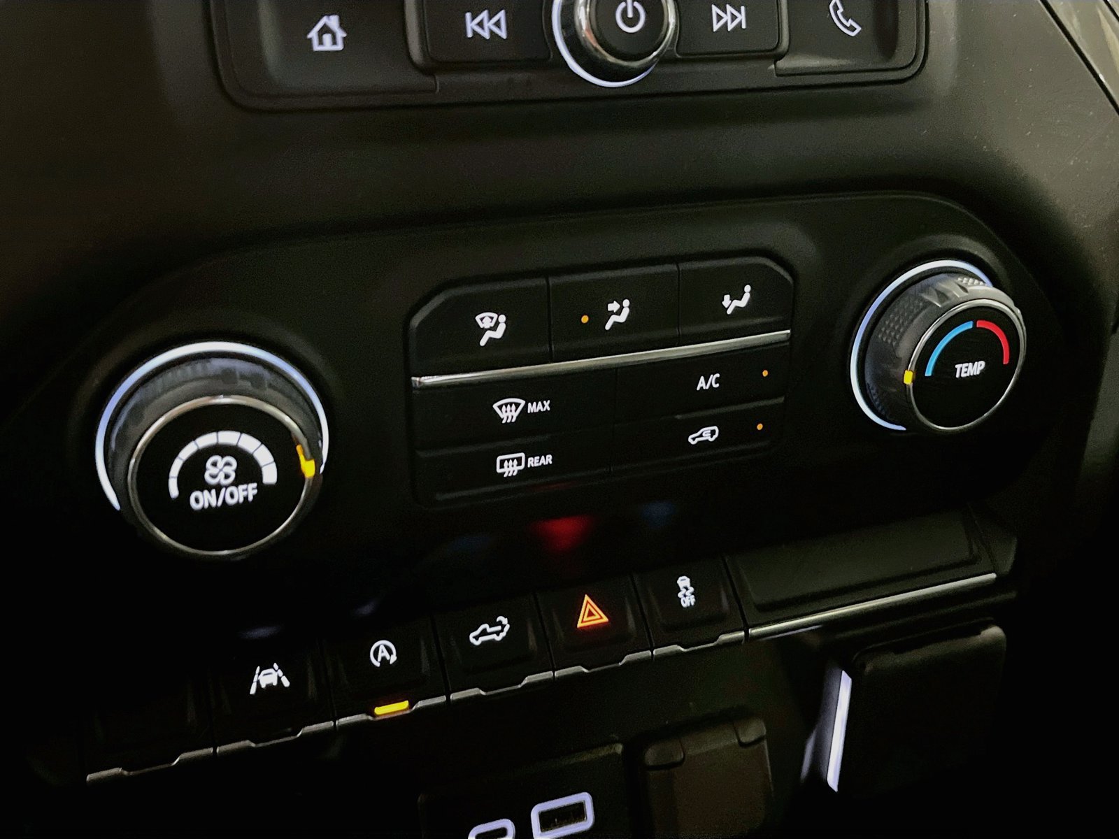 Used 2025 Chevrolet Silverado 1500 Custom AWD/4WD image 15