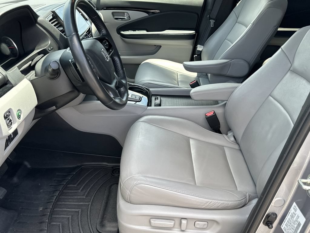 Used 2020 Honda Pilot Touring image 14