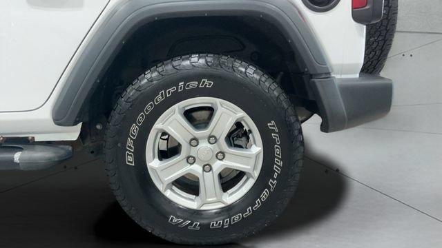 Used 2018 Jeep Wrangler Unlimited Sport S AWD/4WD image 29