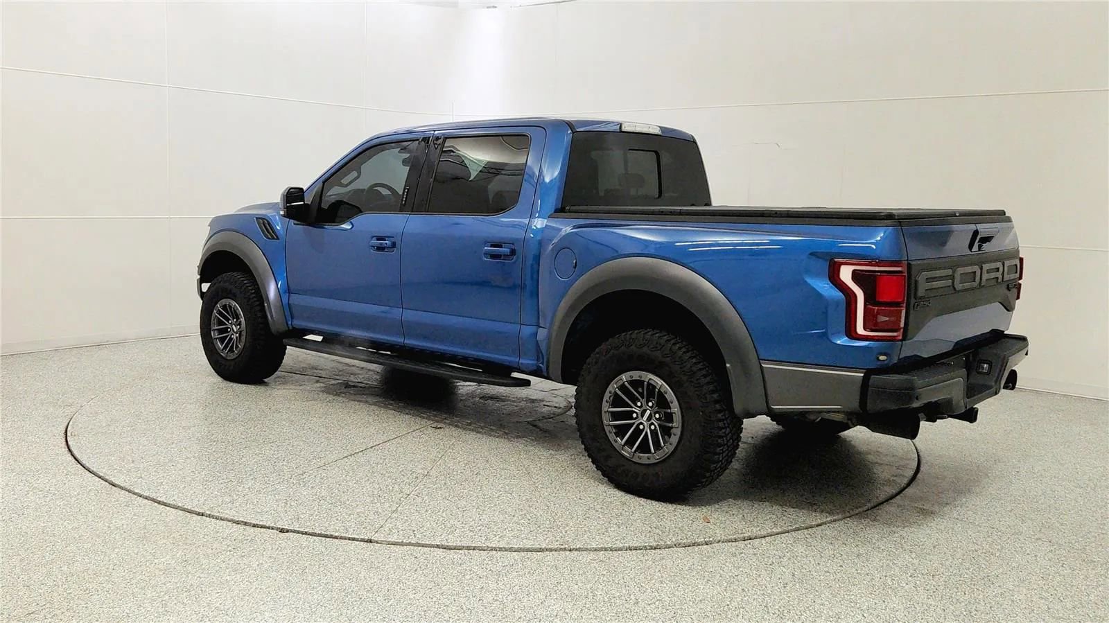 Used 2019 Ford F150 Raptor w/ Equipment Group 802A Luxury image 5