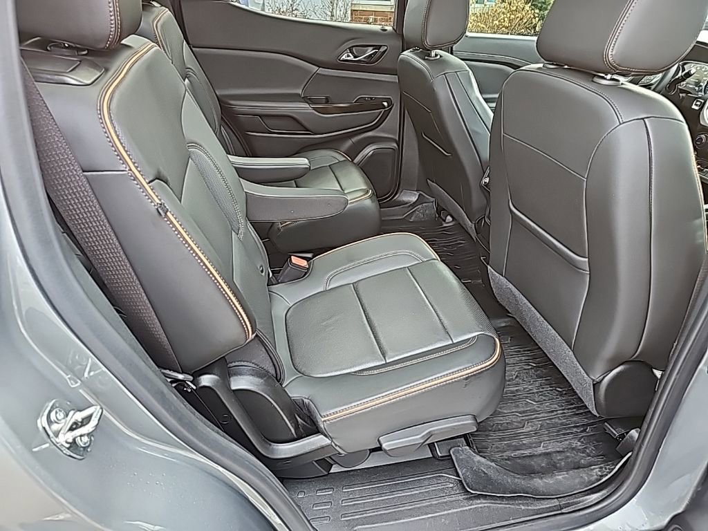 Used 2023 GMC Acadia AT4 w/ Technology Package image 28