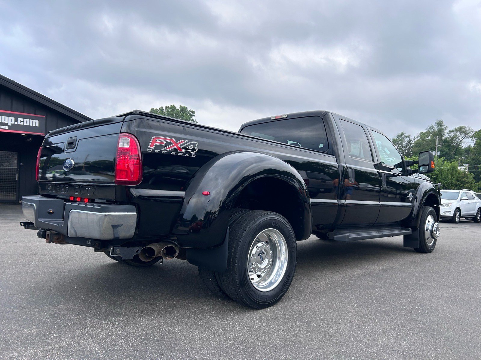 Used 2016 Ford F450 XLT w/ FX4 Off-Road Package AWD/4WD image 11