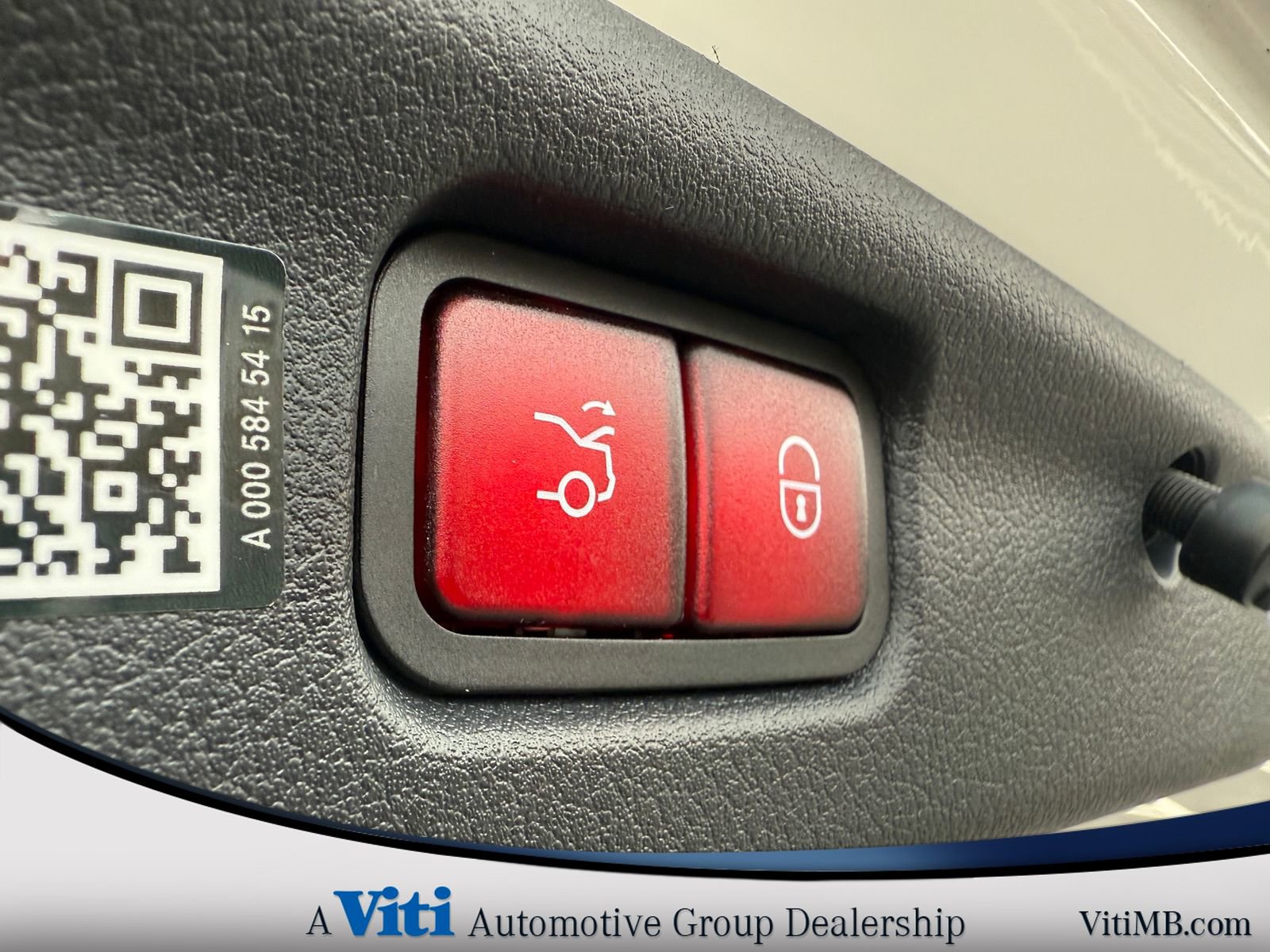 Used 2025 Mercedes-Benz C 300 C 300 image 24