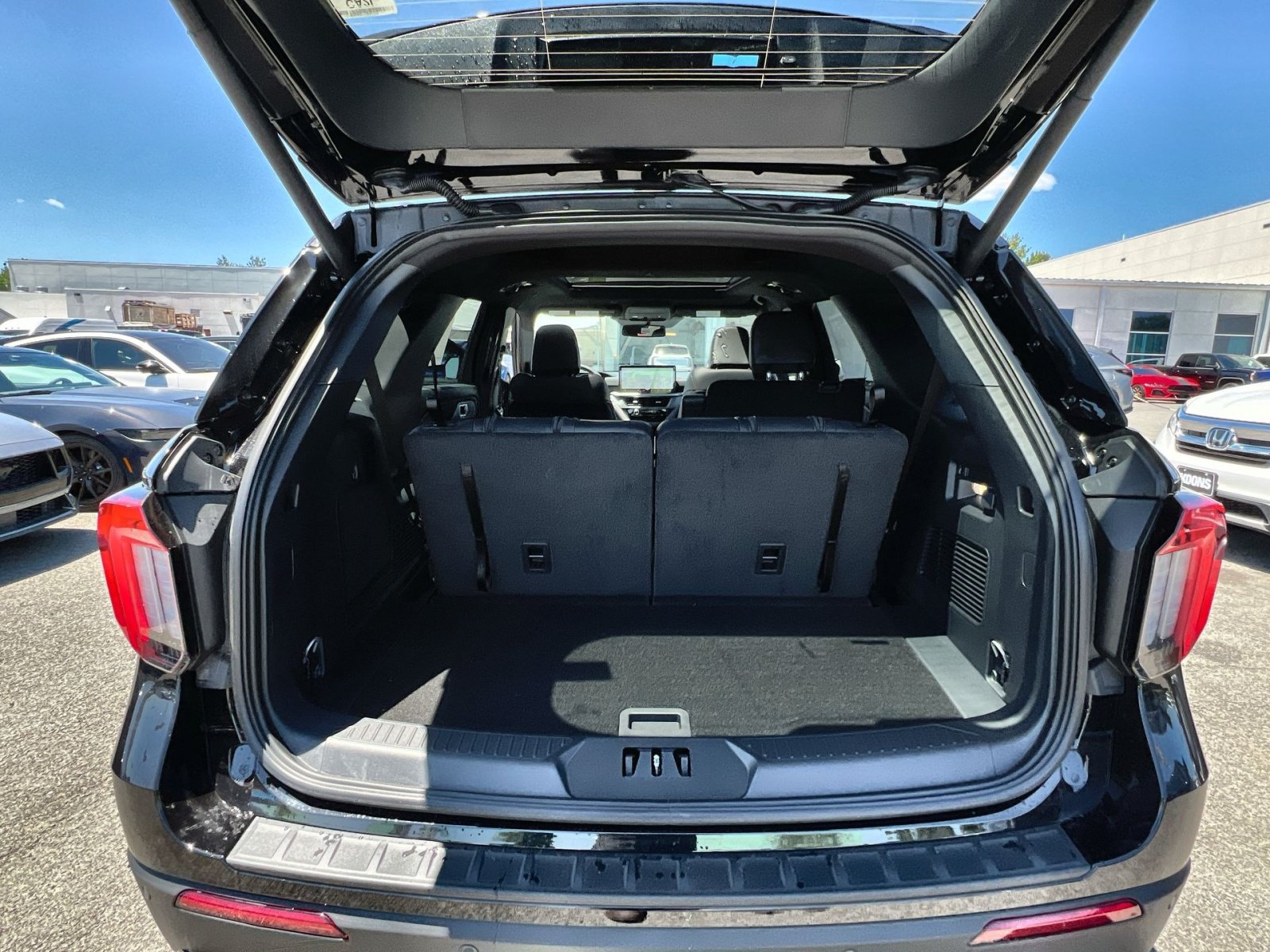 New 2026 Ford Explorer ST-Line w/ ST-Line Street Pack AWD/4WD image 50